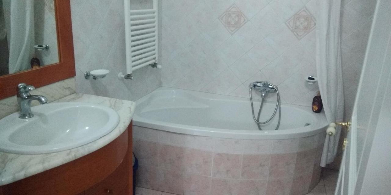 Crispi Accomodation B&B Катания Экстерьер фото
